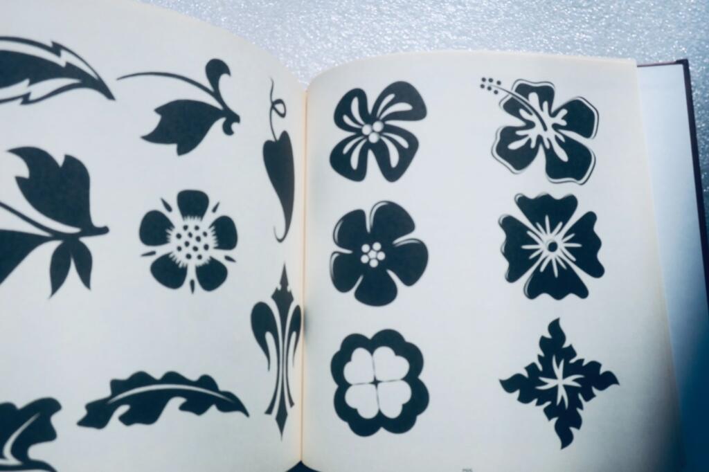 50 histoires dans la peau + encyclopédie du tatouage