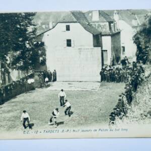 Basque TARDETS Huit joueurs de pelote au but long - Pelote Basque