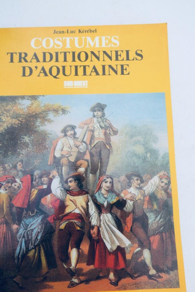 Traditionelle Trachten der Aquitaine