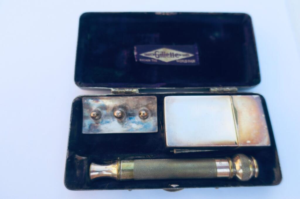 Antique Gillette razor set in decorative box