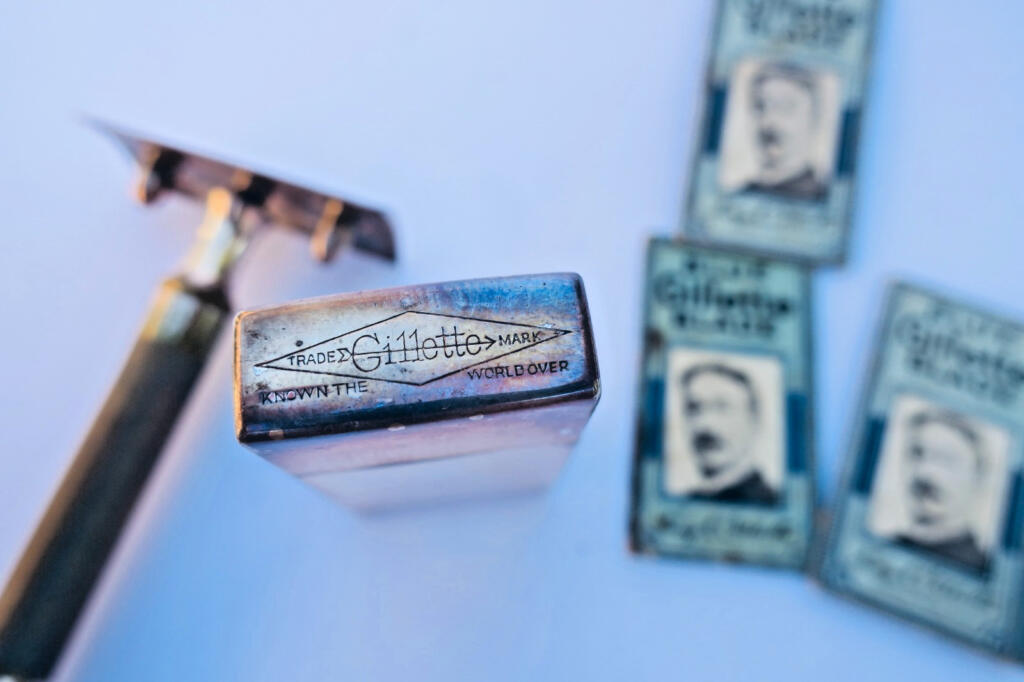 Antique Gillette razor set in decorative box