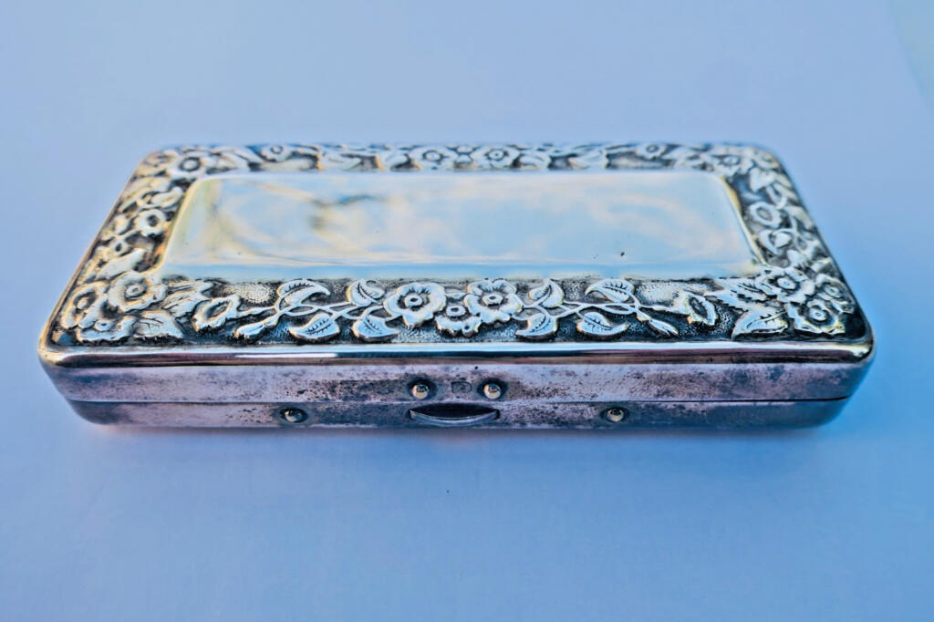 Antique Gillette razor set in decorative box