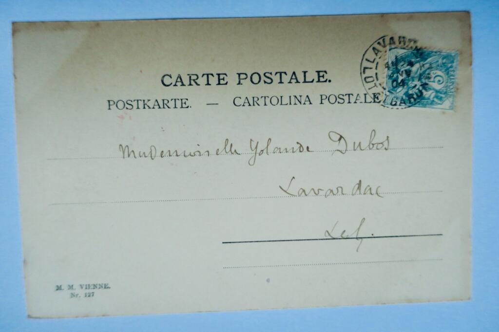 art nouveau jeune femme 1904