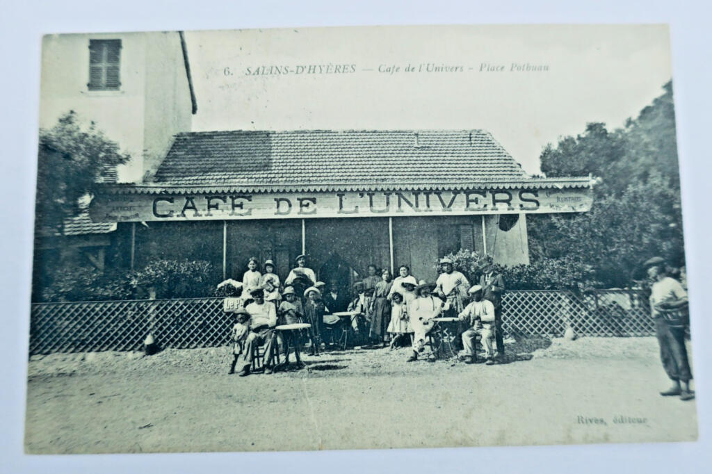 83 SALINS-D&rsquo;HYERES – Café de l&rsquo;Univers – Place Pothuau 1917 Artillerie école de