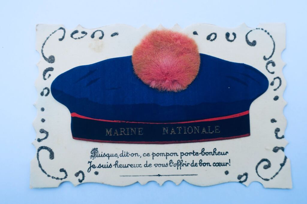Pompon PORTE-BONHEUR bachot carte festonnée