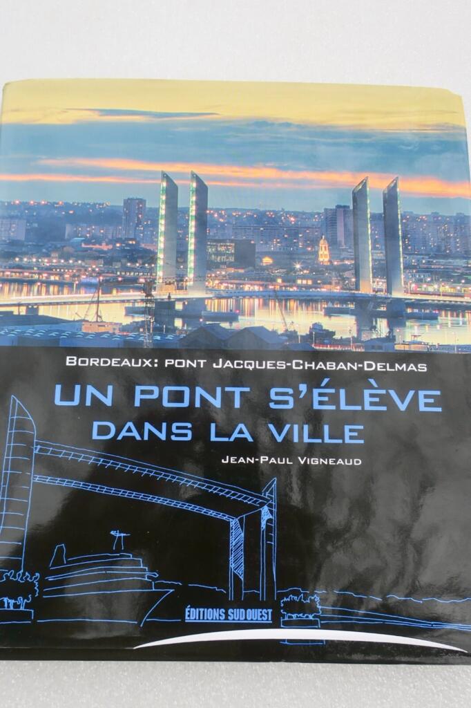 Jacques Chaban Delmas Bridge - Bordeaux's Rising Monument
