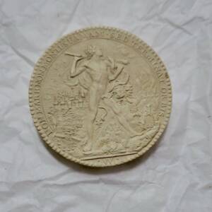 Médaille en plâtre 40 mm.