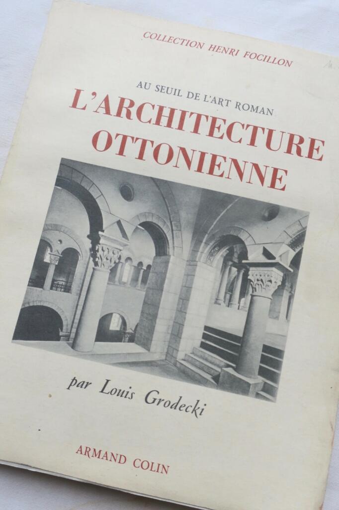 Untersuchung der ottonischen Architektur