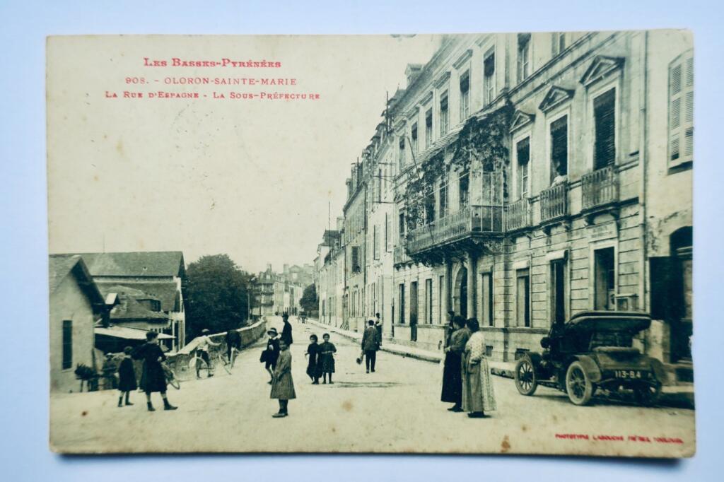 Oloron-Sainte-Marie, Spanienstraße, 1915 Automobil