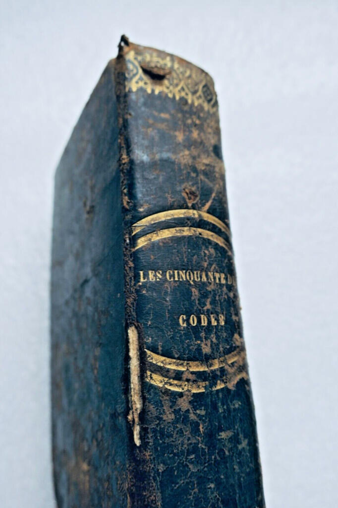 French legal codes and statutes collection