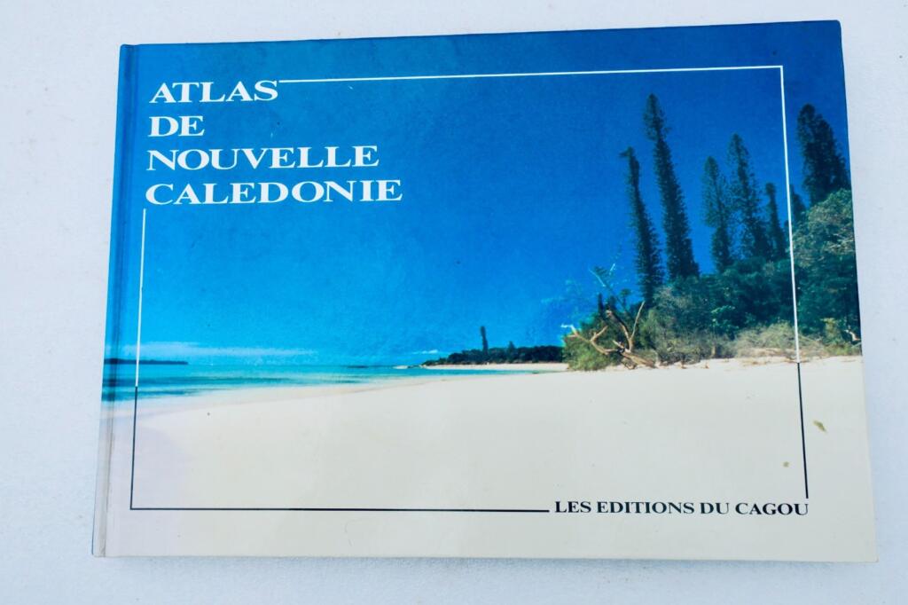 Comprehensive geographical and cultural mapping of New Caledonia