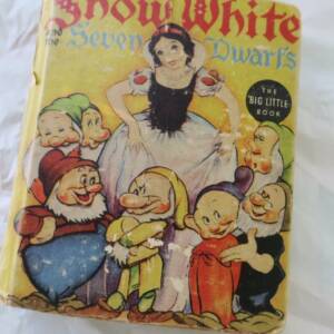 Disney STORY OF WALT DISNEY'S SNOW WHITE AND THE SEVEN DWARFS A BIG LITTLE BOOK