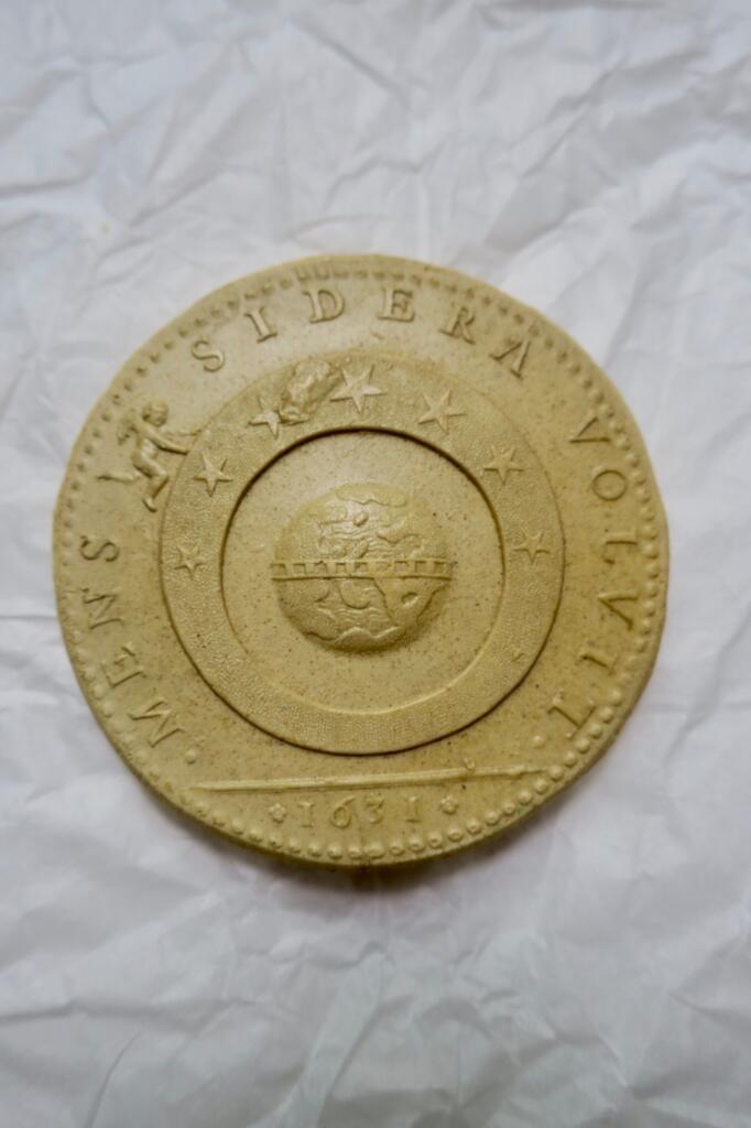 Gipsmedaille, 54 mm