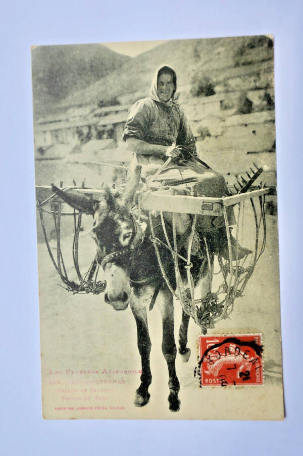 AX LES THERMES Vallée de Caussou - Femme du Pays