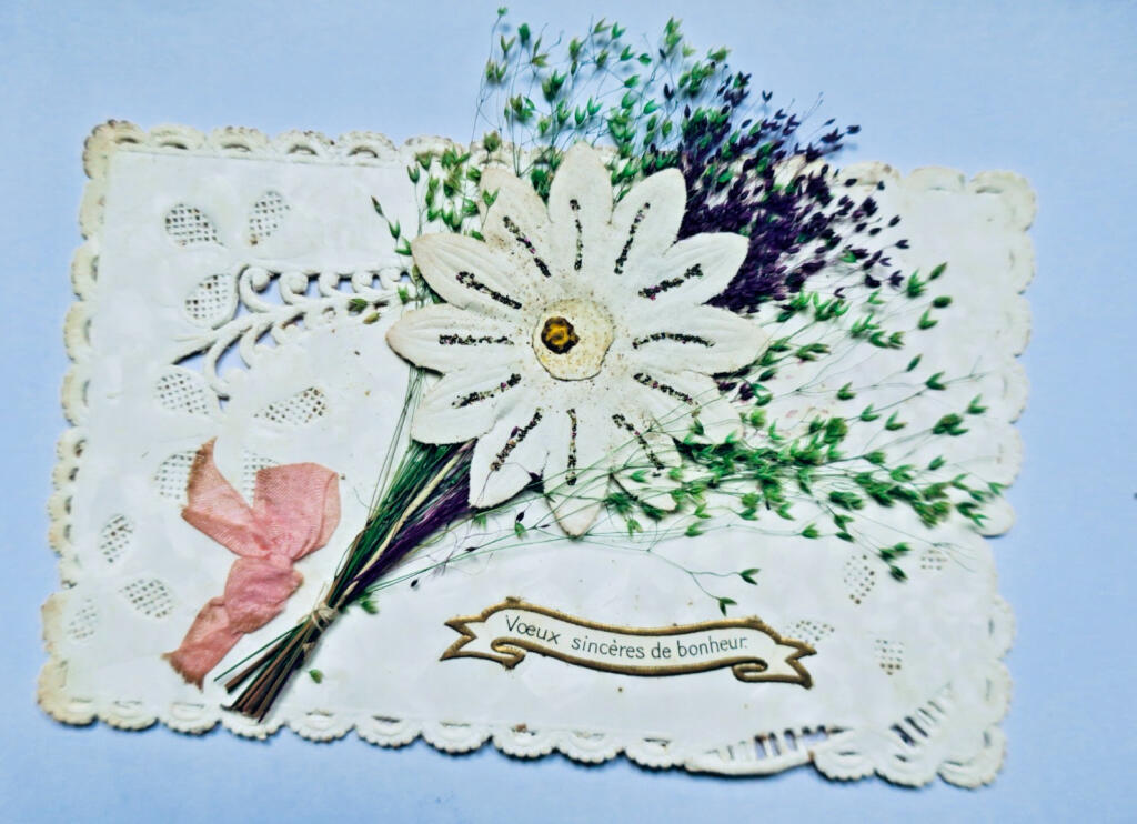 Belle-Époque-Blumenkompositionen mit Neujahrswünschen