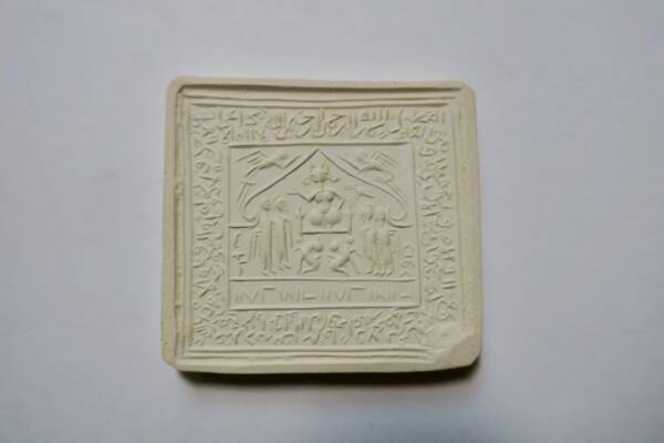 Médaille en plâtre 40 x 42 mm
