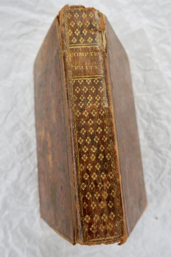 livre des comptes-faits, Où l’on trouve 1787. 70 x 120 mm.