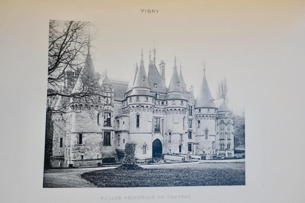 Monograph on Domaine de Vigny