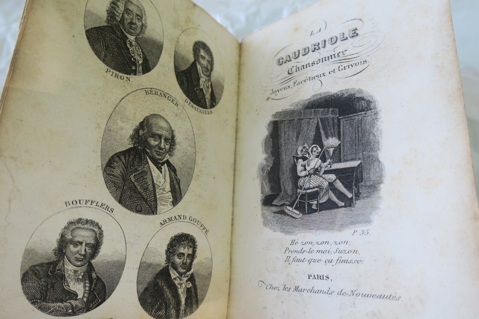 欢乐与机智的歌曲集<span class="lla-card-orig-wrap"><span class="lla-card-orig">❦ Mini Gaudriole Chansonnier Joyeux, Facetieux et Grivois</span></span> - La Librairie Antique