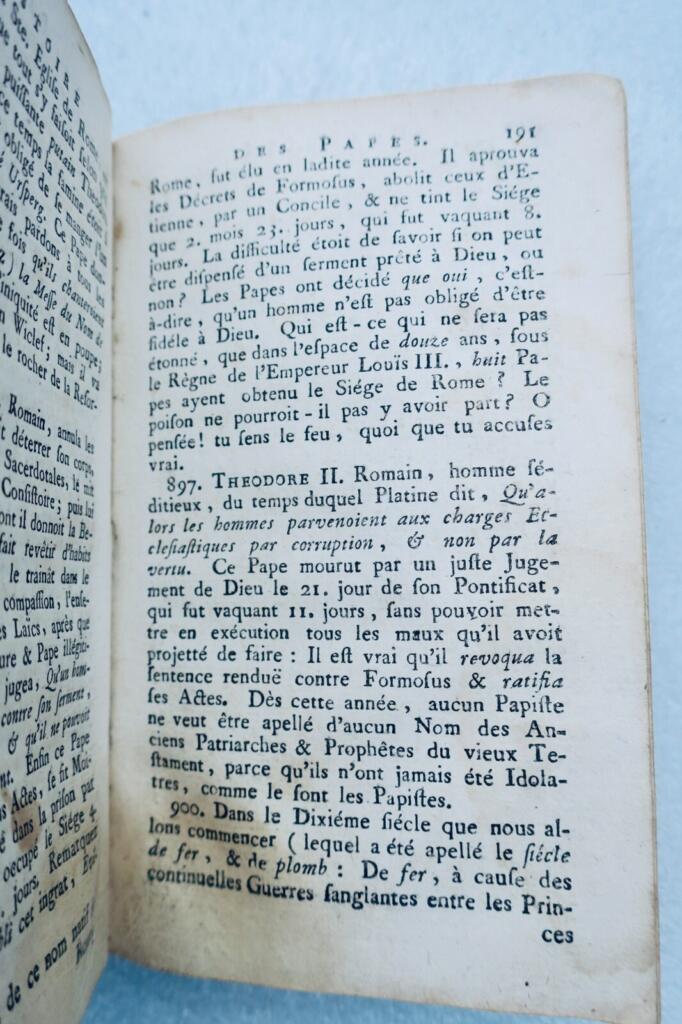 Abrégé de l&rsquo;histoire des papes, depuis St. Pierre jusqu&rsquo;à Clément XII 1739