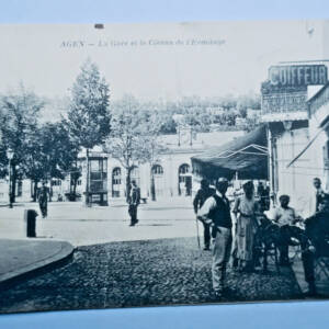 AGEN la gare et le côteau de l'ermitage COIFFEUR