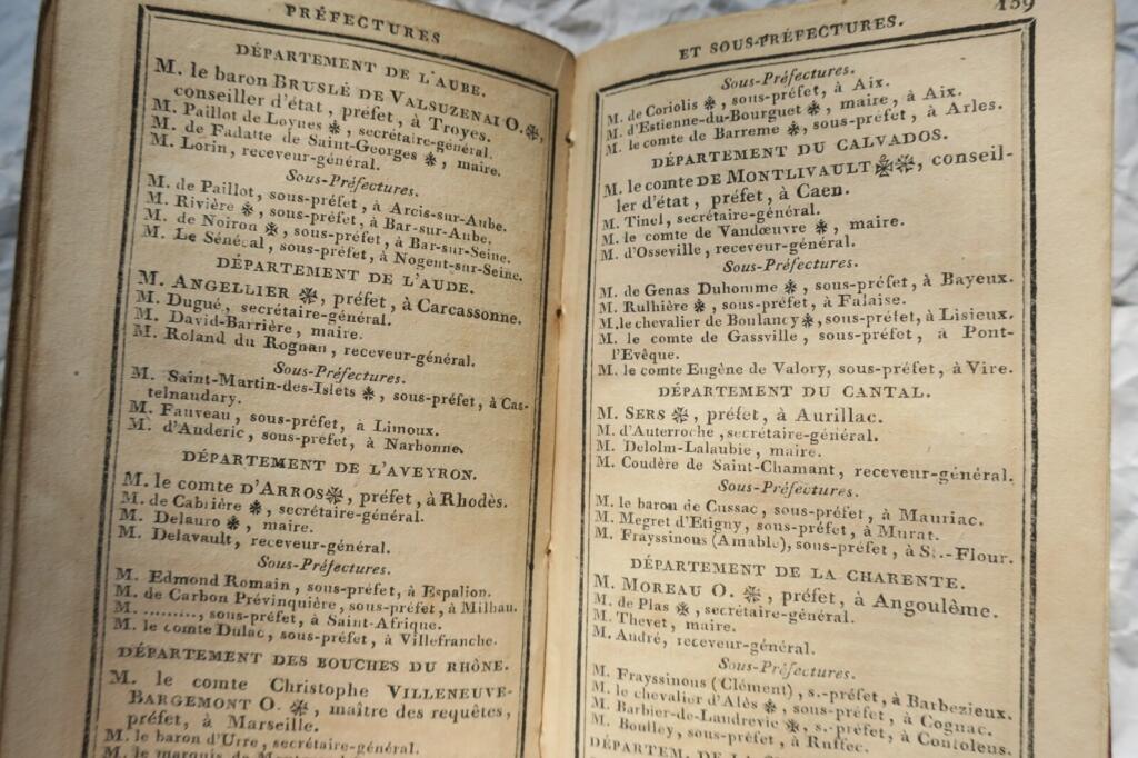 Almanach de la cour 1823