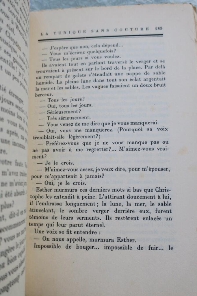 BARING (Maurice). La Tunique sans couture + dédicace