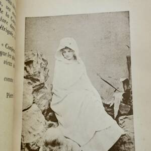 BASHKIRTSEFF (Marie). Cahiers intimes inédits de Marie Bashkirtseff