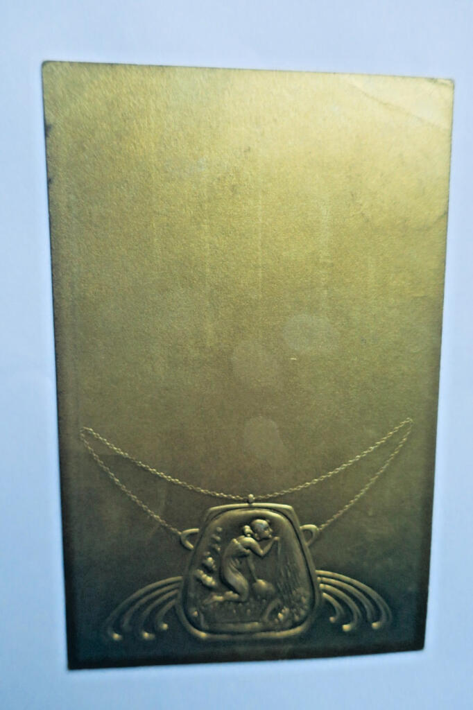 Vergoldeter und geprägter Jugendstil
