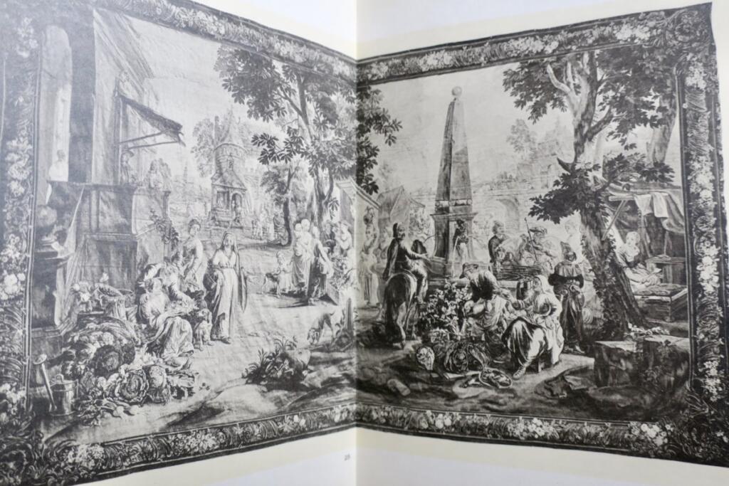 Ancient tapestries from 16th to 18th centuries