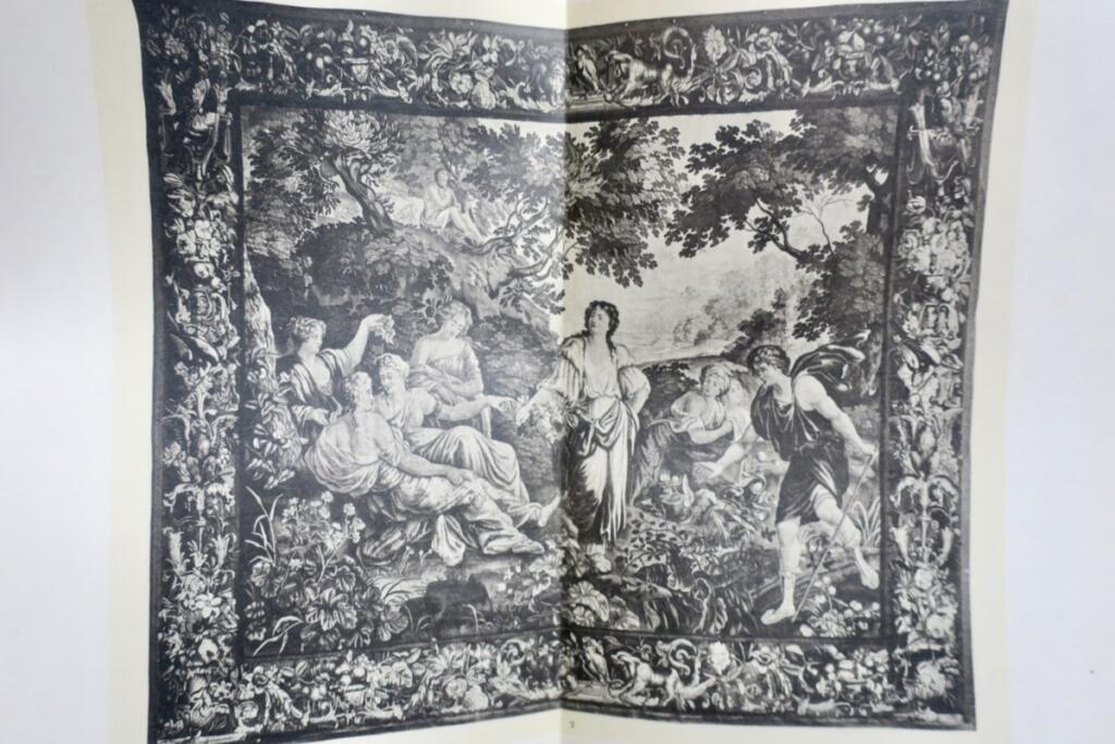 Ancient tapestries from 16th to 18th centuries