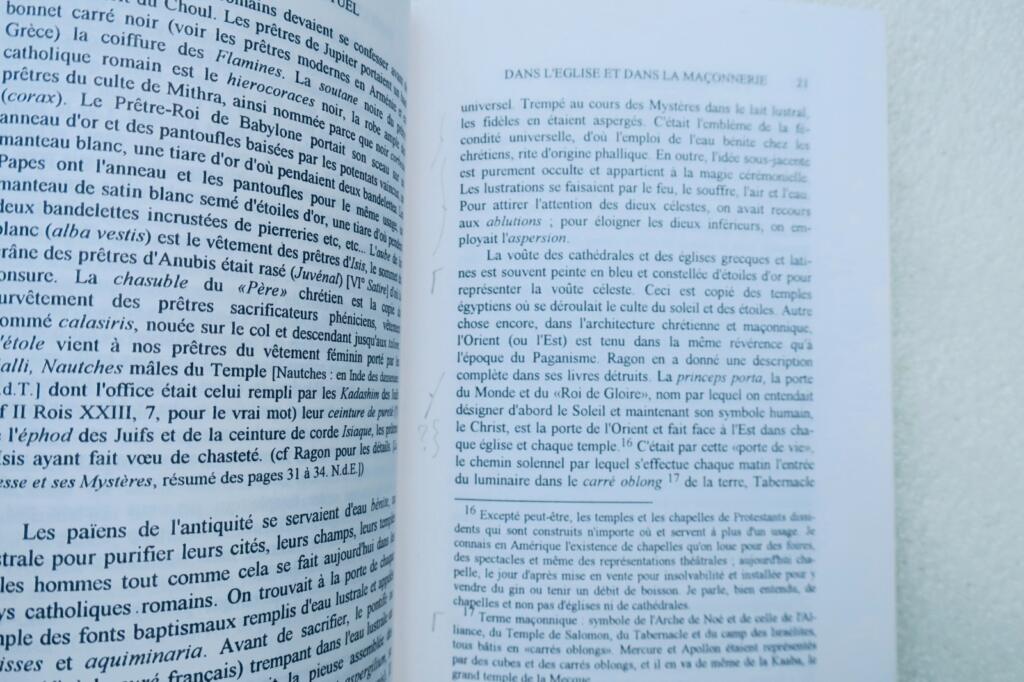 BLAVATSKY Les origines du rituel dans l&rsquo;église et dans la Franc-Maçonnerie