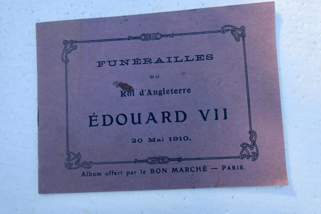 Album of Edward VII's Funeral by Le Bon Marché