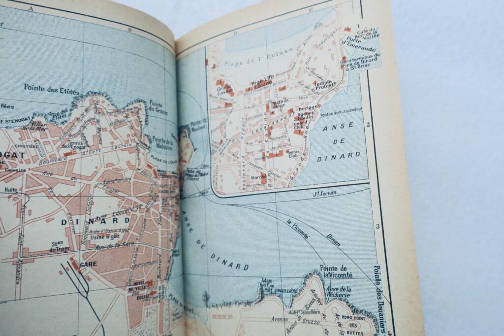 Brittany Illustrated Sea Bathing Guide 1921