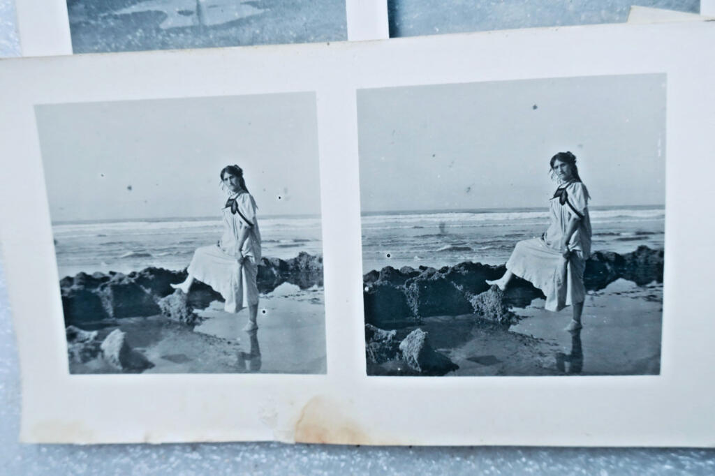 Casablanca jolies baigneuses plage de l&rsquo; ANKE, Aïn-Mazi 1911 carte stéréo x 10