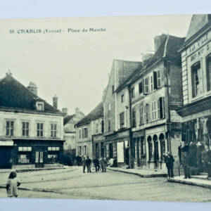 Chablis place du marché YONNE 89 commerces