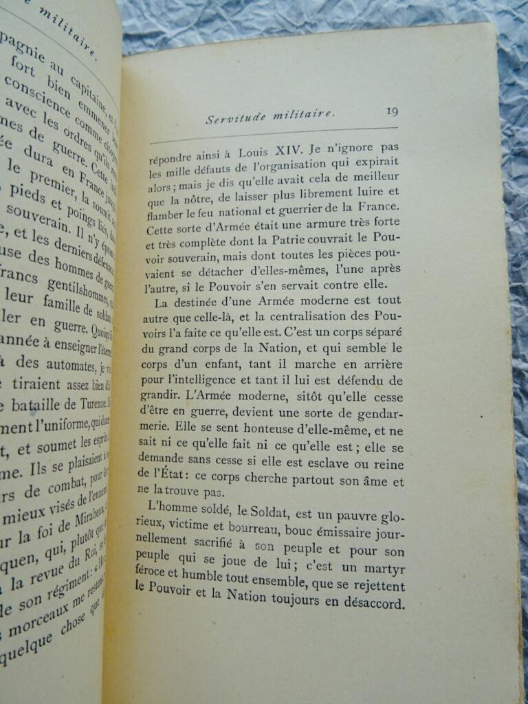DE VIGNY Alfred Servitude et Grandeur Militaire. LIBRAIRIE DES BIBLIOPHILES