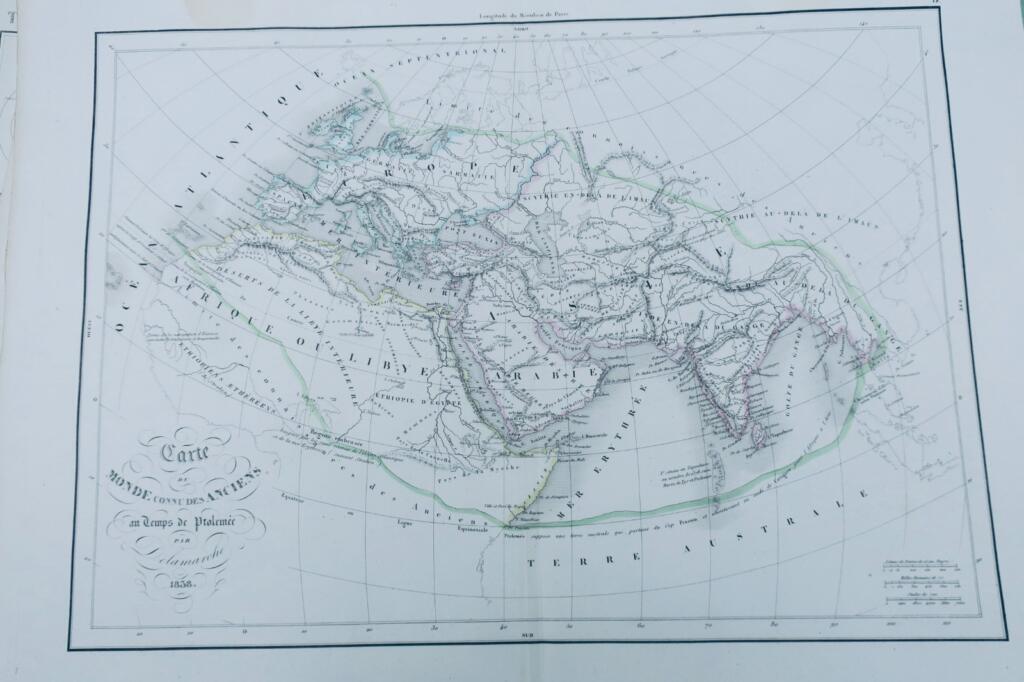 古代と現代の地理図集