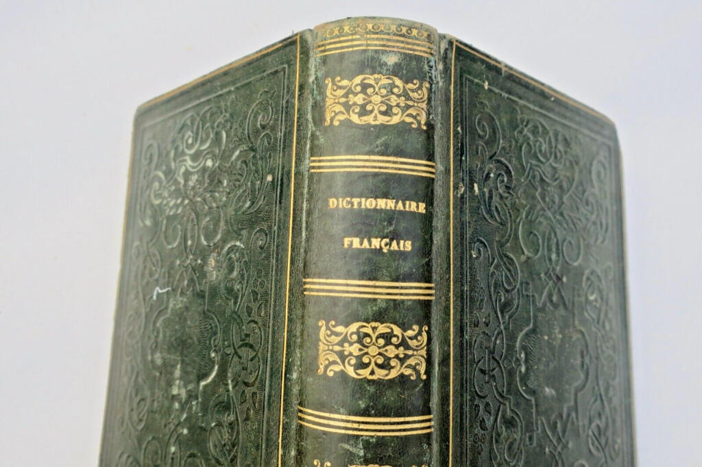 French dictionary for Christian schools