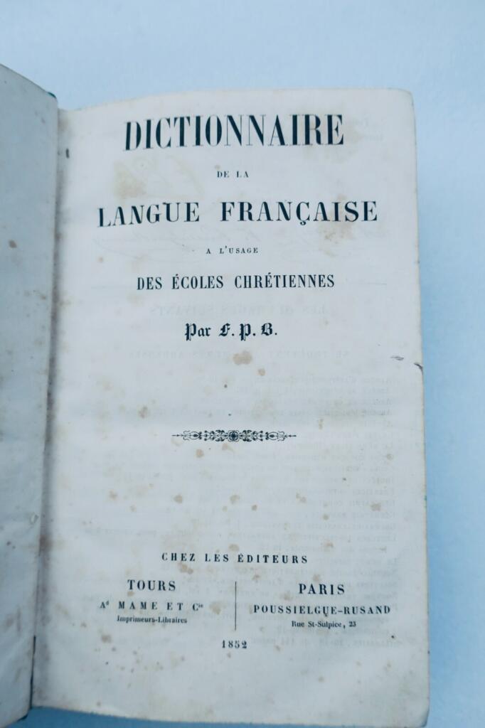 French dictionary for Christian schools