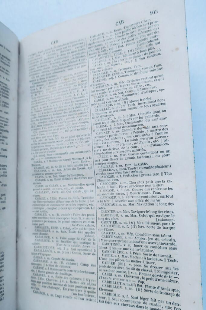 French dictionary for Christian schools