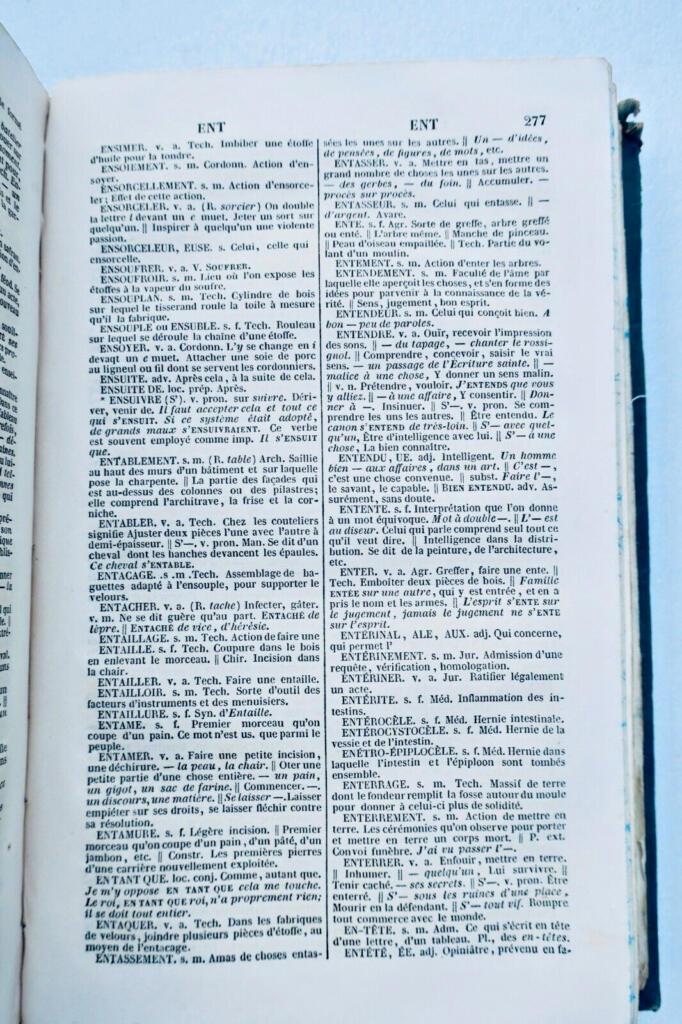 French dictionary for Christian schools