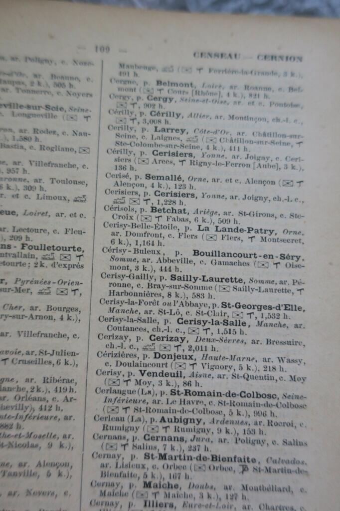 フランスのコミューンに関する包括的辞書