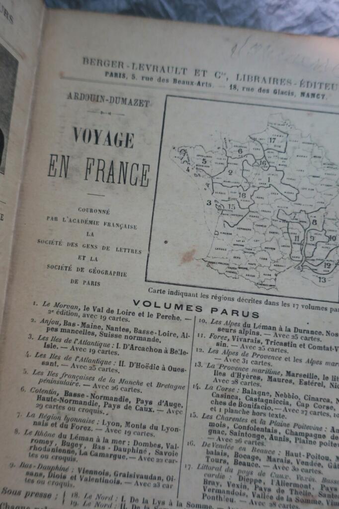フランスのコミューンに関する包括的辞書