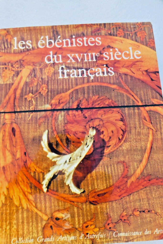 Französische Kunstmöbel des 18. Jahrhunderts