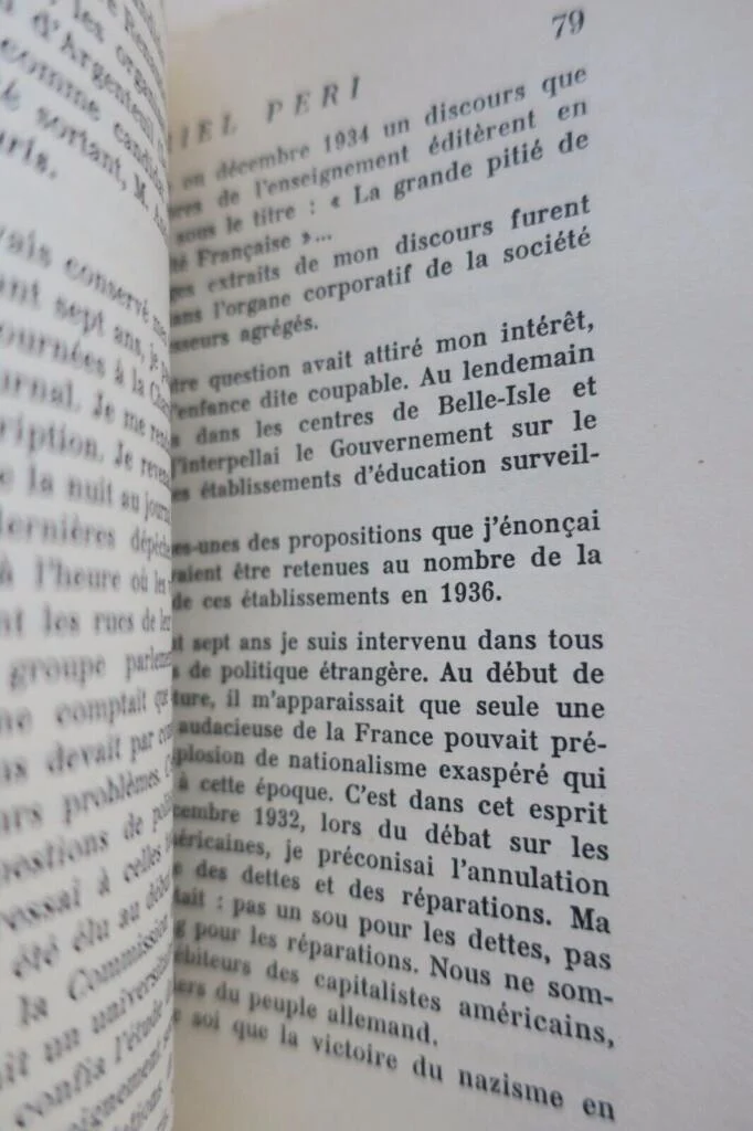 Editions de Minuit, vélin, publiés clandestinement.. lettrés patriotes 1944