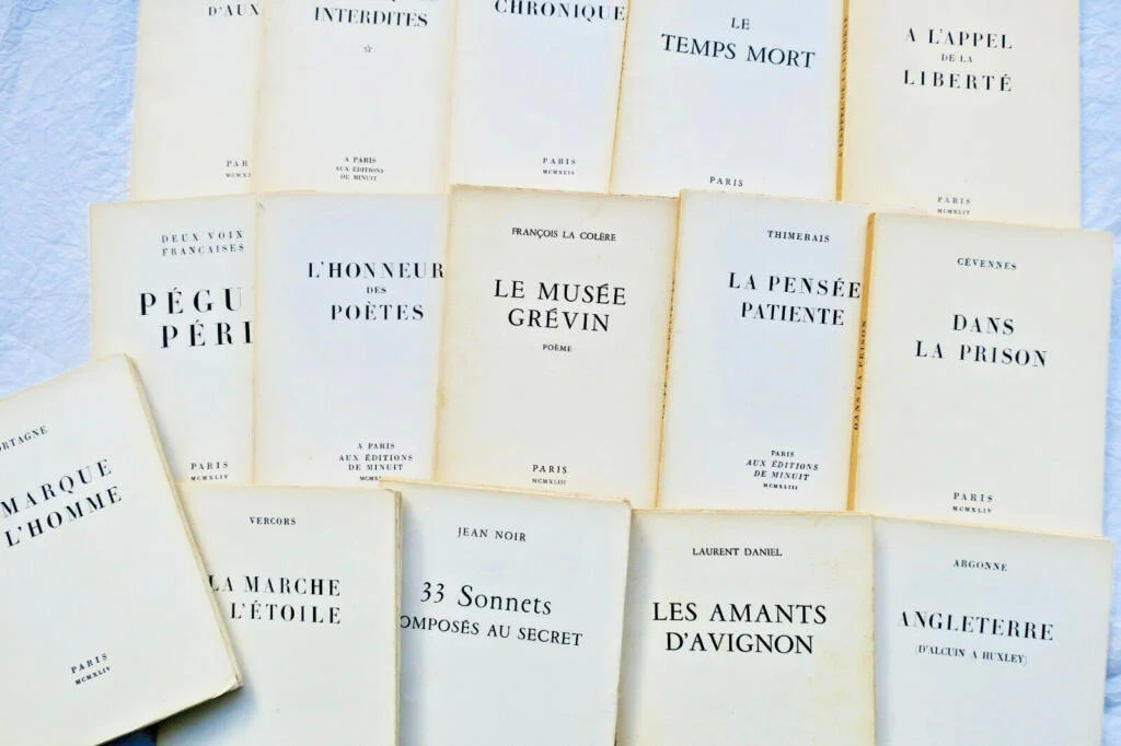 Editions de Minuit, vélin, publiés clandestinement.. lettrés patriotes 1944