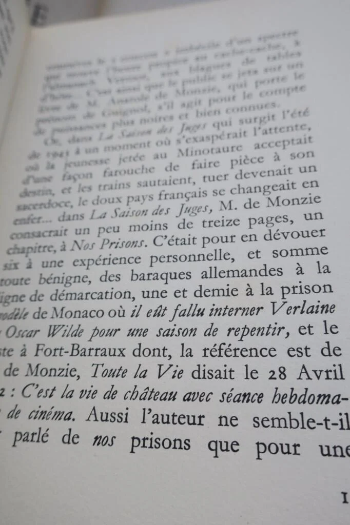 Editions de Minuit, vélin, publiés clandestinement.. lettrés patriotes 1944