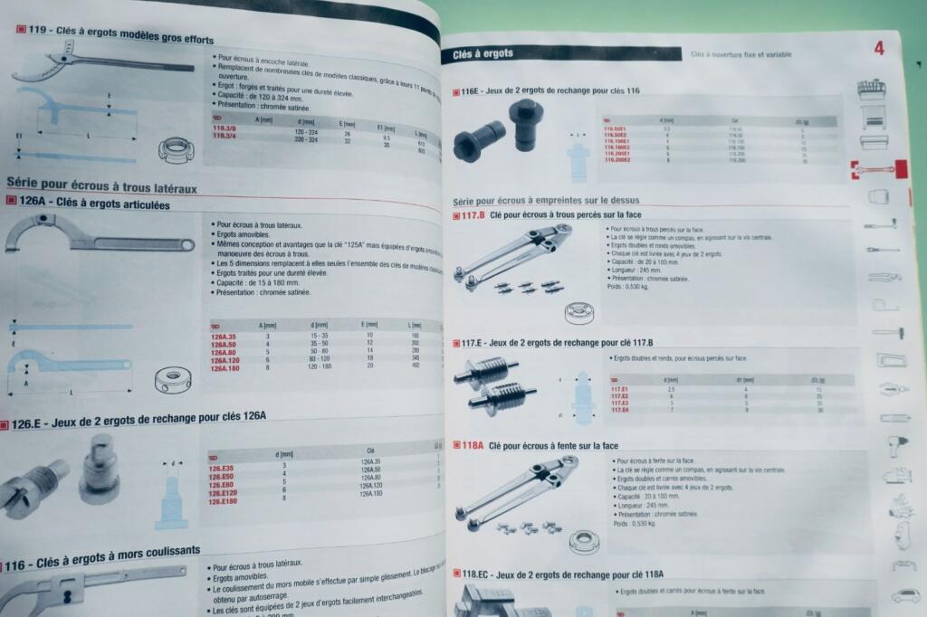 Professioneller Werkzeugkatalog mit Lagerlösungen