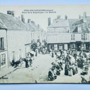 Fère en Tardenois place de la république MARCHE